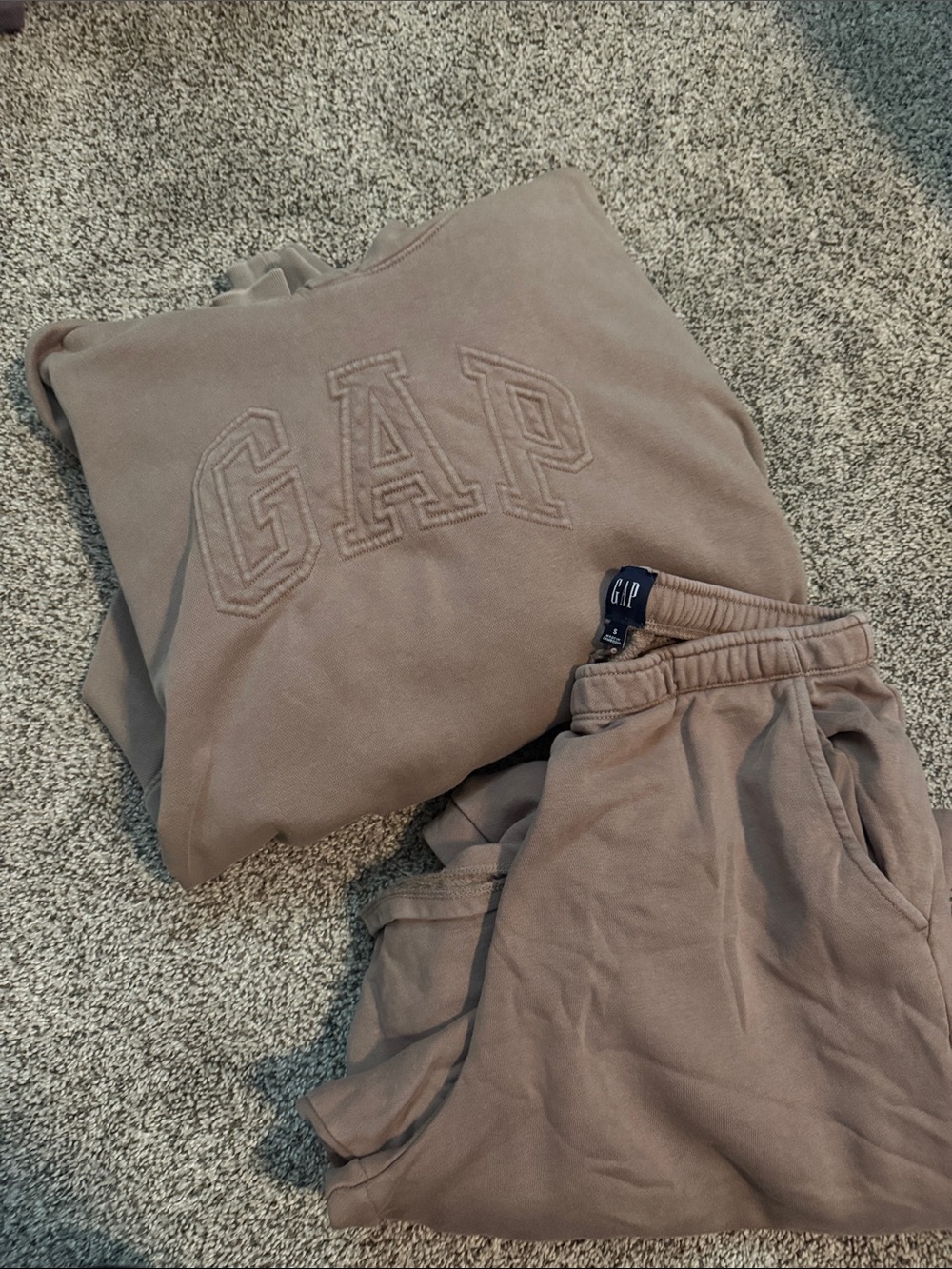 GAP Cozy Embroidered Logo Sweatshirt and sweats - Taupe Brown